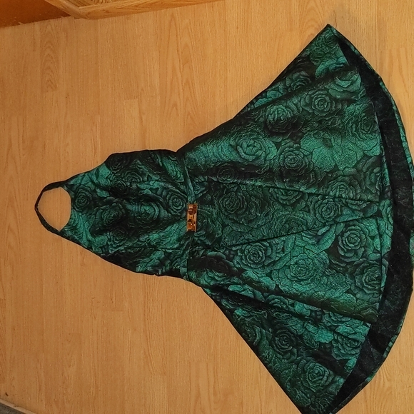 Green Halter Dress - Picture 1 of 8